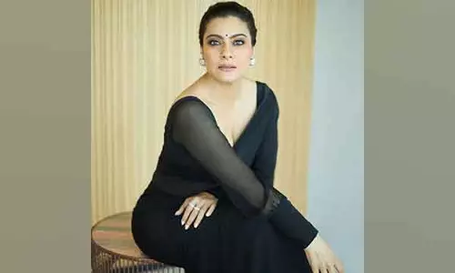 Kajol dons classy saree as she redefines meaning of BLACK
