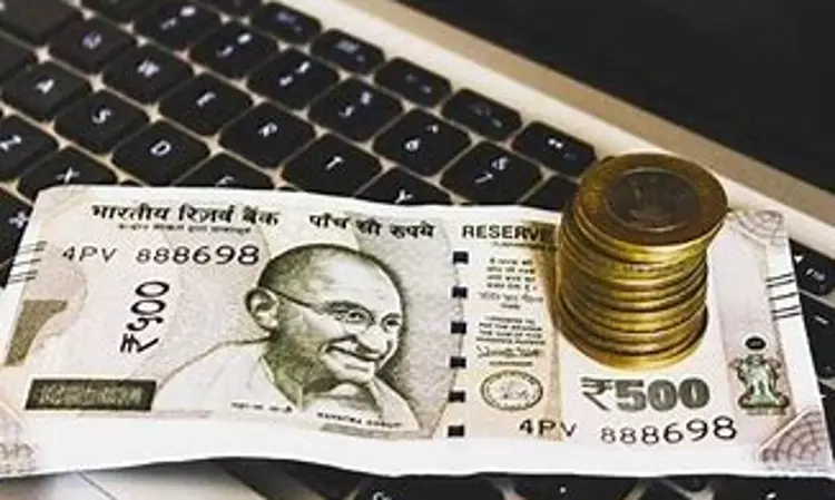 Rupee falls 7 paise to 82.08 against US dollar