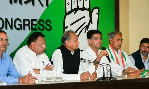 Cong holds meeting on Rajasthan polls; Pilot, senior leaders present