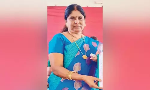 DVAC arrests Tirupur DEO for taking bribe from block officer in Nambiyur