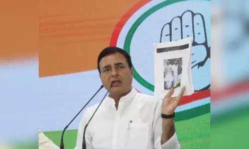 Travesty of justice: Surjewala on Guj HC denying stay on RaGa’s conviction