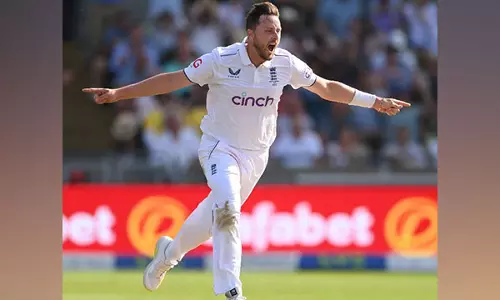 Ollie to bat against Australia on Day 2 after struggling with back spasm