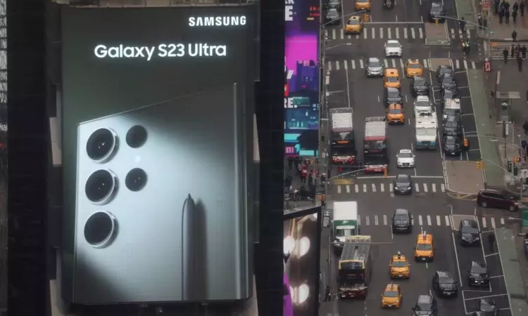 Samsung Elec flags 96% drop in Q2 profit as chip glut drags on Samsung Elec flags 96% drop in Q2 profit as chip glut drags on