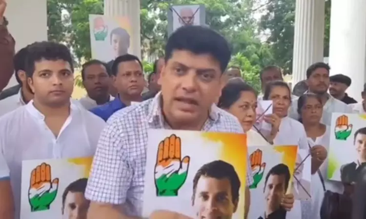 Congress leaders in Goa demonstrate in support of Rahul Gandhi