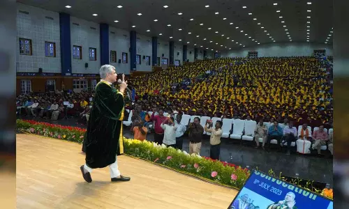 Overwhelming growth in use of 5G services: Vaishnaw at college convocation Overwhelming growth in use of 5G services: Vaishnaw at college convocation