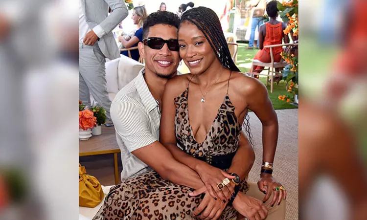 Jackson deletes pics of girlfriend Palmer after he returns to social media