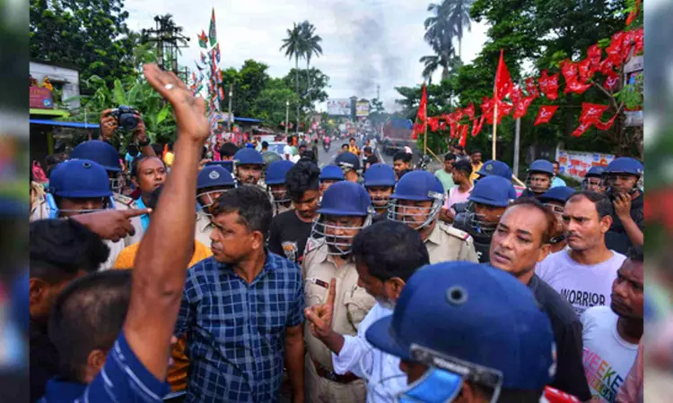Over 66% turnout in bloody panchayat polls in Bengal; death toll 15
