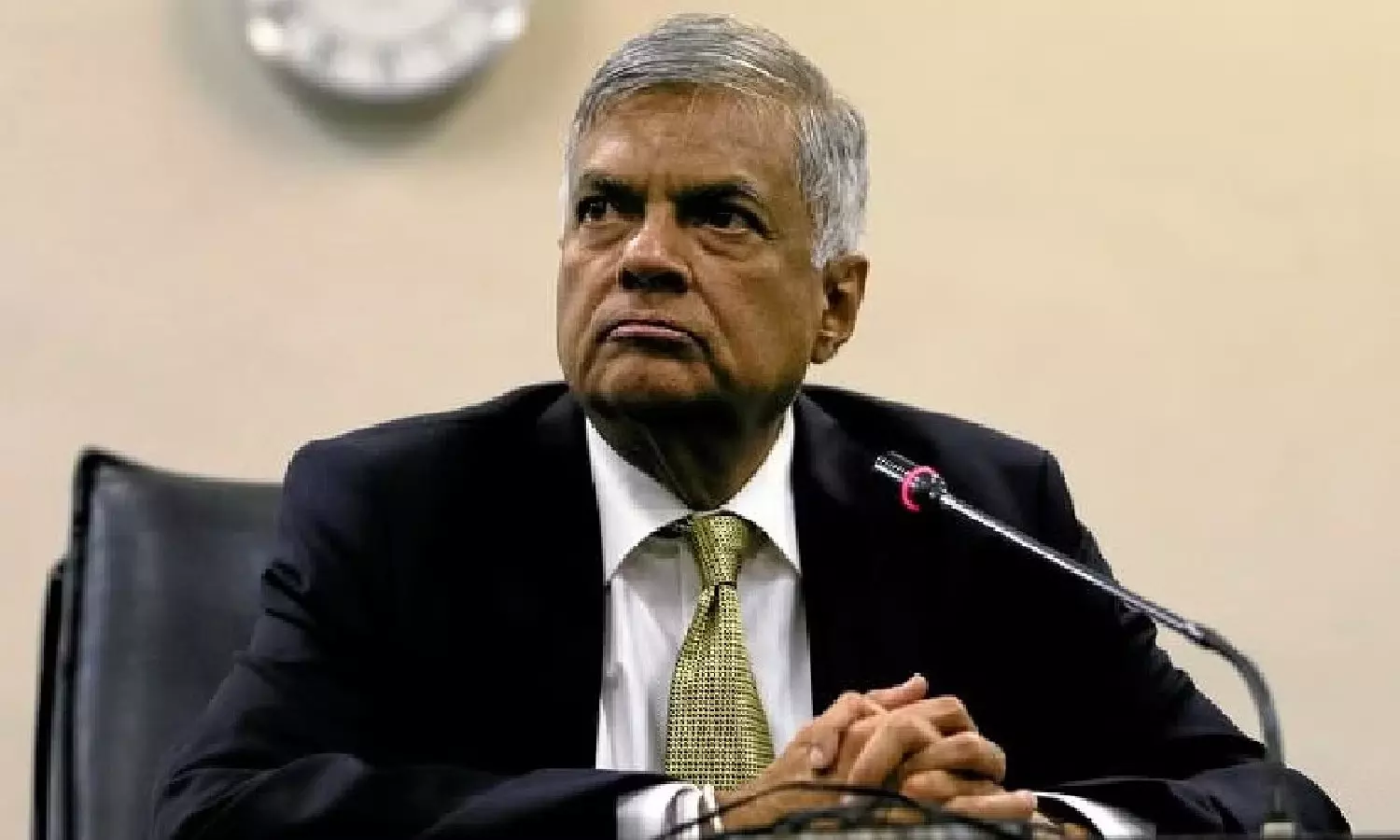 Wickremesinghe draws MPs from opposition party for Sept polls, SLPP threatens action