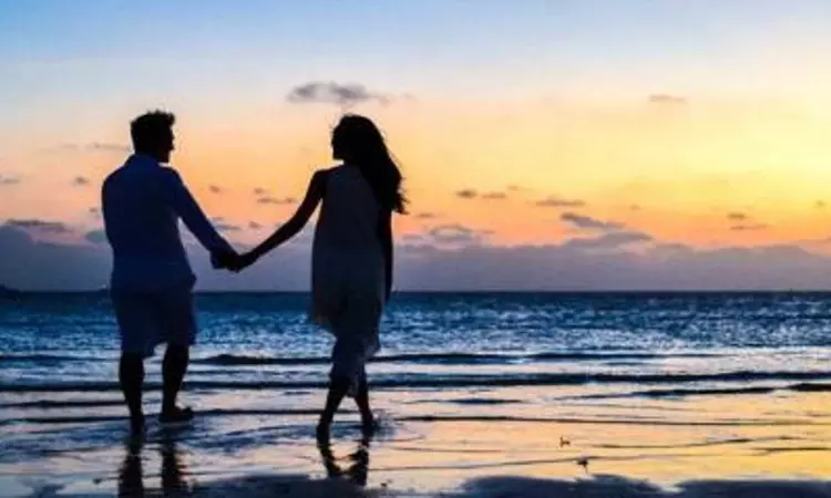 People more likely to get attracted to partners who look like them