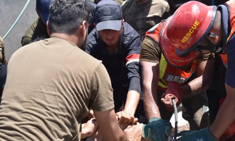 5 killed, 10 injured in LPG cylinder blast in Pakistans building 5 killed, 10 injured in LPG cylinder blast in Pakistans building