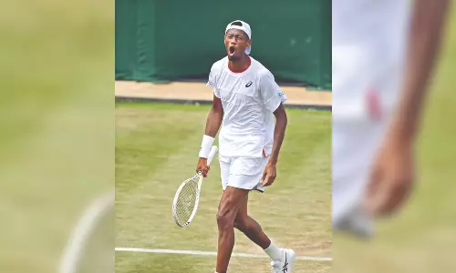 Eubanks ends Tsitsipas’ run in fourth round