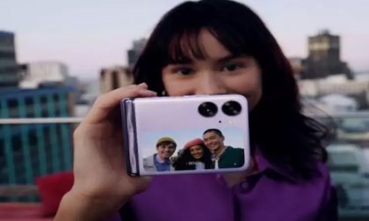 Foldable smartphones to sell worth over Rs 6,300 cr in India this year