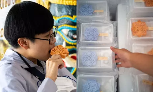 Ice cream inspired by Thai temple tiles cools admiring tourists Ice cream inspired by Thai temple tiles cools admiring tourists