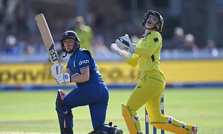 Englands Heather Knight completes 6,000 international runs