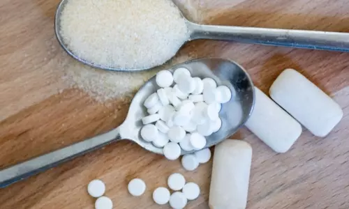 Doctors advise people using aspartame not to panic