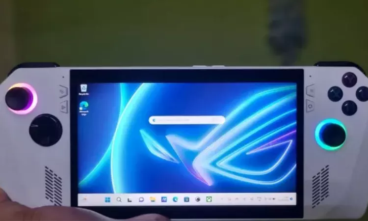 Asus ROG Ally: Powerful handheld gaming PC with smooth performance Asus ROG Ally: Powerful handheld gaming PC with smooth performance
