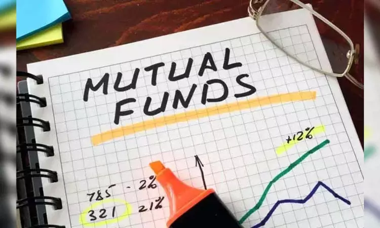 Investors prefer small-cap mutual funds; net inflow Rs 11,000 crore