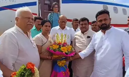NCP chief Sharad Pawar in B’luru for Oppn meeting