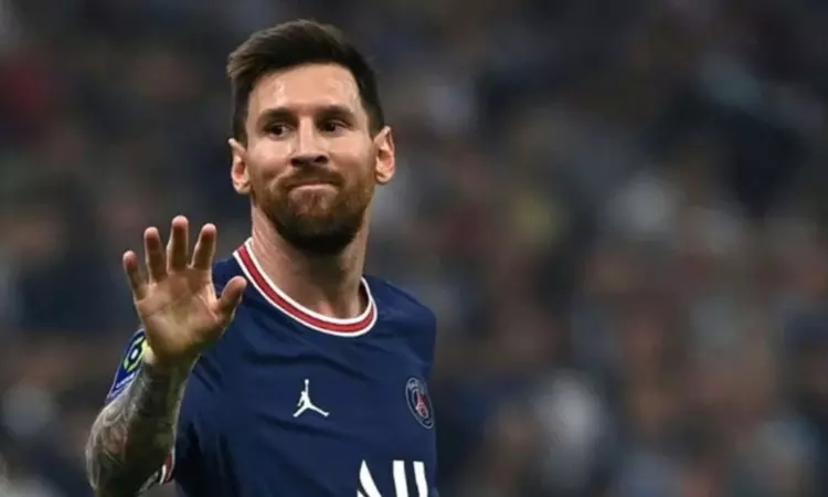 Lionel Messi takes to the practice field for 1st time since signing with Inter Miami Lionel Messi takes to the practice field for 1st time since signing with Inter Miami