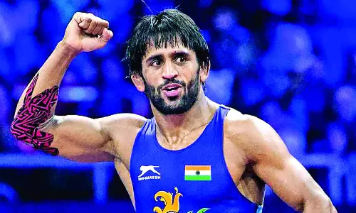 Jr wrestlers challenge exemptions for veterans