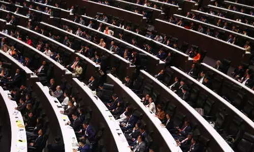 Parliamentary vote to select Thailand PM postponed