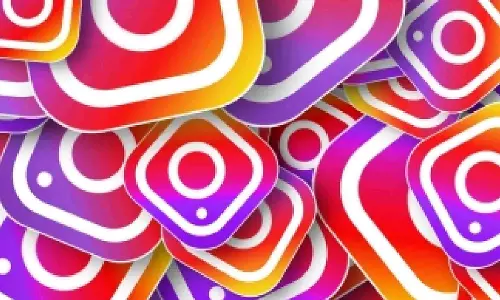Instagram back after brief global outage
