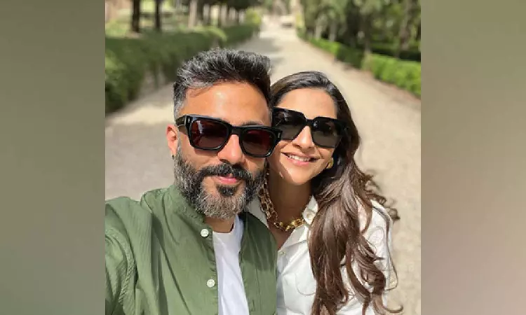 Sonam Kapoor shares adorable video with husband Anand Ahuja