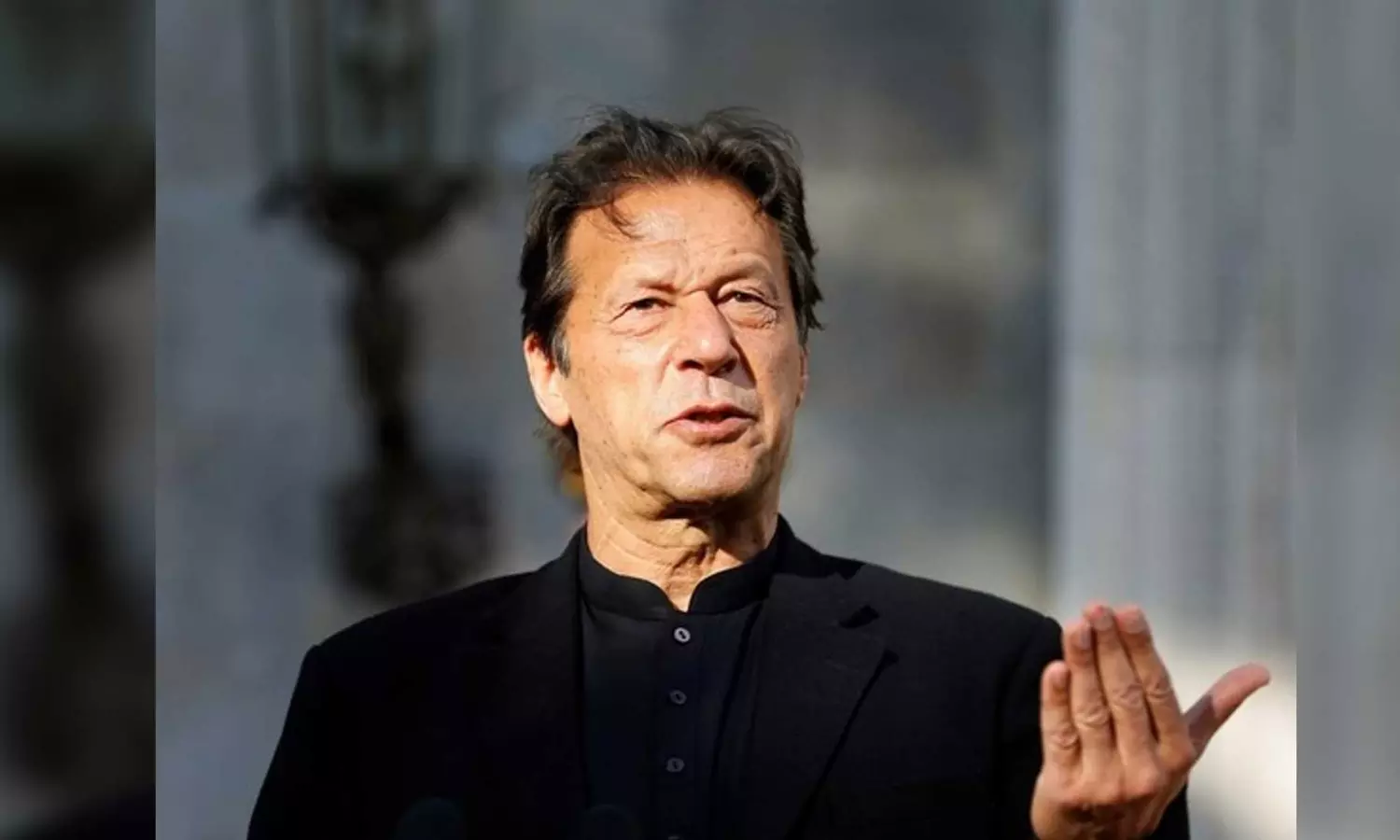 Pakistan Election Commission suspends arrest warrant against Imran Khan