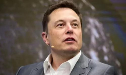 Twitter to make dark mode default: Musk