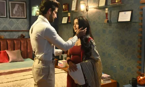 Zayn Khan calls Aashiqana co-actor Khushi Dubey, his family