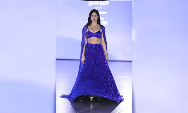 Janhvi creates Bawaal in blue lehenga at Gaurav Guptas show