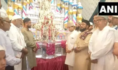 Ahead of Muharram procession, Jyotiraditya Scindia visits Imambara in Gwalior