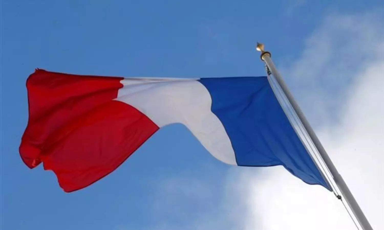 Voters in Frances overseas territories kick off a pivotal parliamentary election