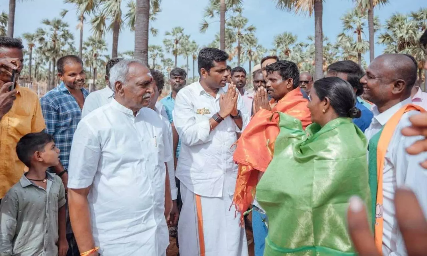 Padayatra 3rd day: Annamalai meets palm workers & members of minority communities Padayatra 3rd day: Annamalai meets palm workers & members of minority communities