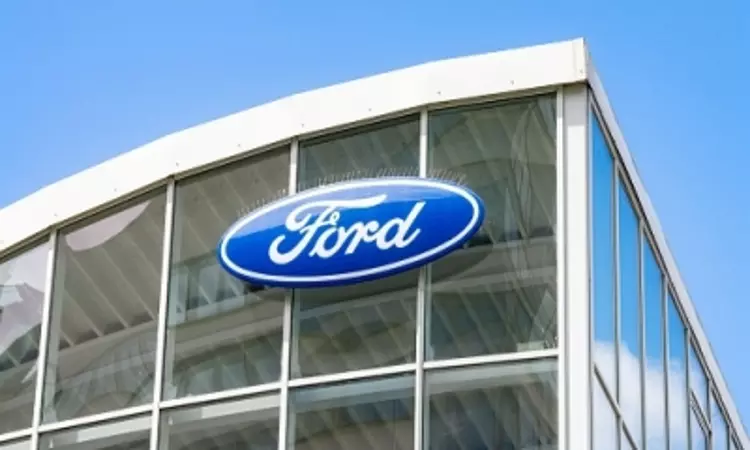 Ford issues recall notice for over 800K F-150 trucks in US