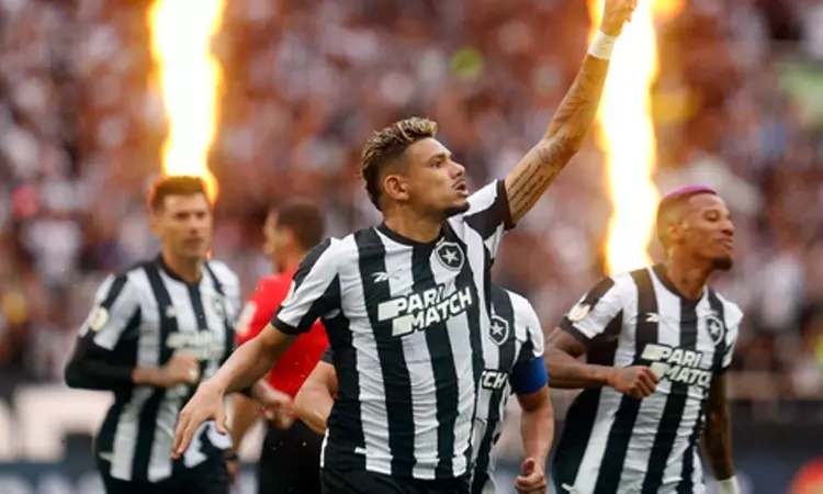 Serie A: Leaders Botafogo rout Coritiba to stay 12 points clear Serie A: Leaders Botafogo rout Coritiba to stay 12 points clear