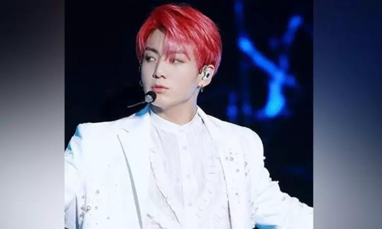 BTSs Jungkook shares his love for chicken makhani and naan, fans react BTSs Jungkook shares his love for chicken makhani and naan, fans react