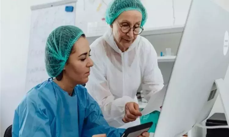 Researchers give insight into cancer cell death pathway that activates immune cells