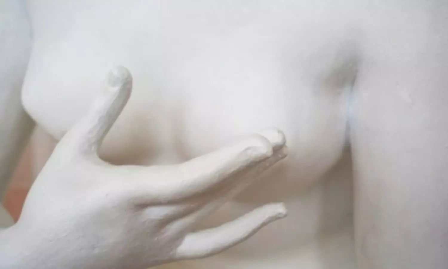 AI-supported mammography is safe, good as two breast radiologists