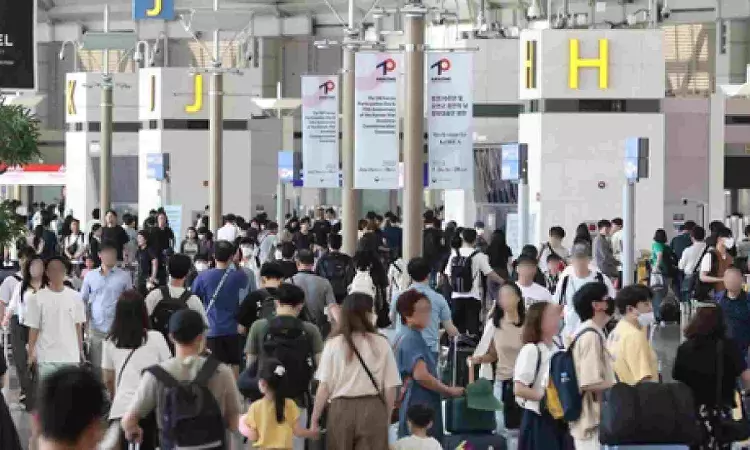 Complaints on flight ticket purchases double in S.Korea Complaints on flight ticket purchases double in S.Korea