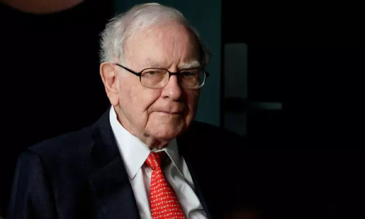 Berkshire posts record operating profit, $35.9 bln of net income