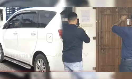 Job-for-cash case: ED searches property of Senthil Balaji’s brother in TN