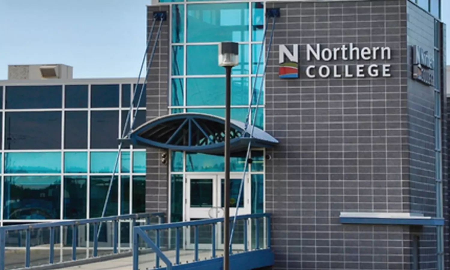 Intl students in limbo after Canadian college revokes admission offers