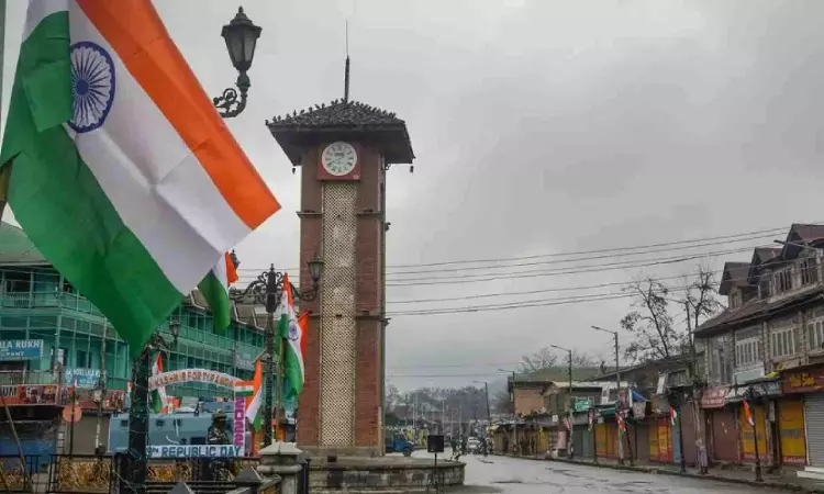 J-K: Tricolour hoisted atop iconic Ghanta Ghar in Srinagar