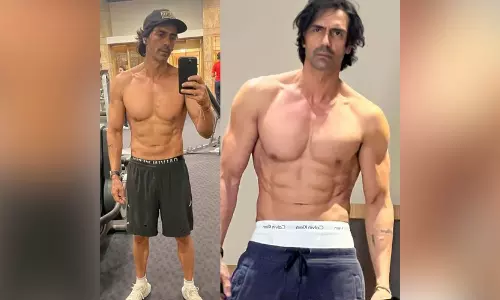 Arjun Rampal flaunts washboard abs in jaw-dropping transformation pic