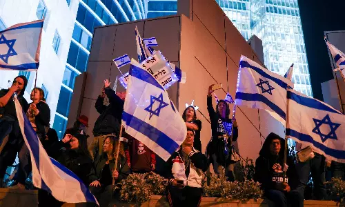 Israel: Thousands take to street against Netanyahu’s judicial overhaul Israel: Thousands take to street against Netanyahu’s judicial overhaul