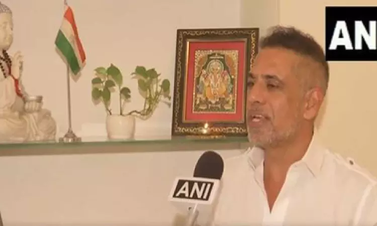 Priyanka, Rahul and Soniaji are fearless: Robert Vadra Priyanka, Rahul and Soniaji are fearless: Robert Vadra