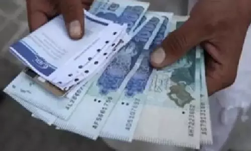 Pakistani rupee drops to 3-month low on first day of caretaker govt