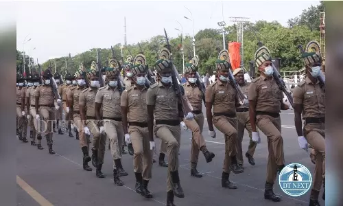 Collectors review Guard of Honour