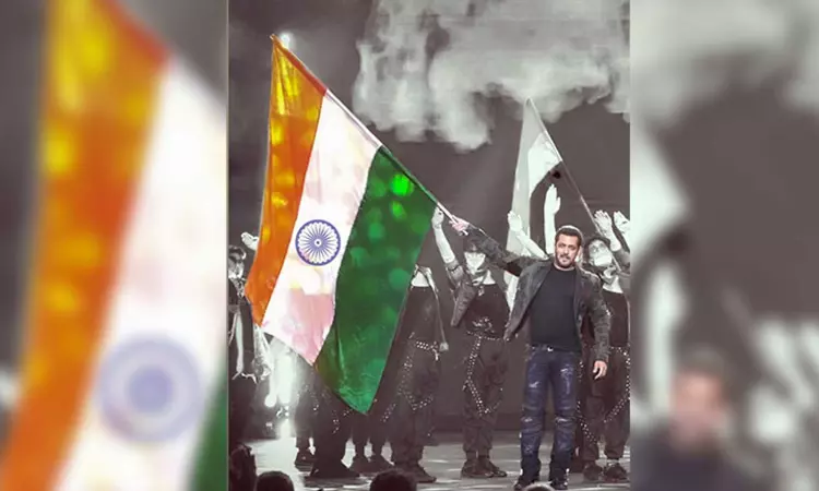 Salman Khan extends wishes on 77th Independence Day, posts pic with Indian flag